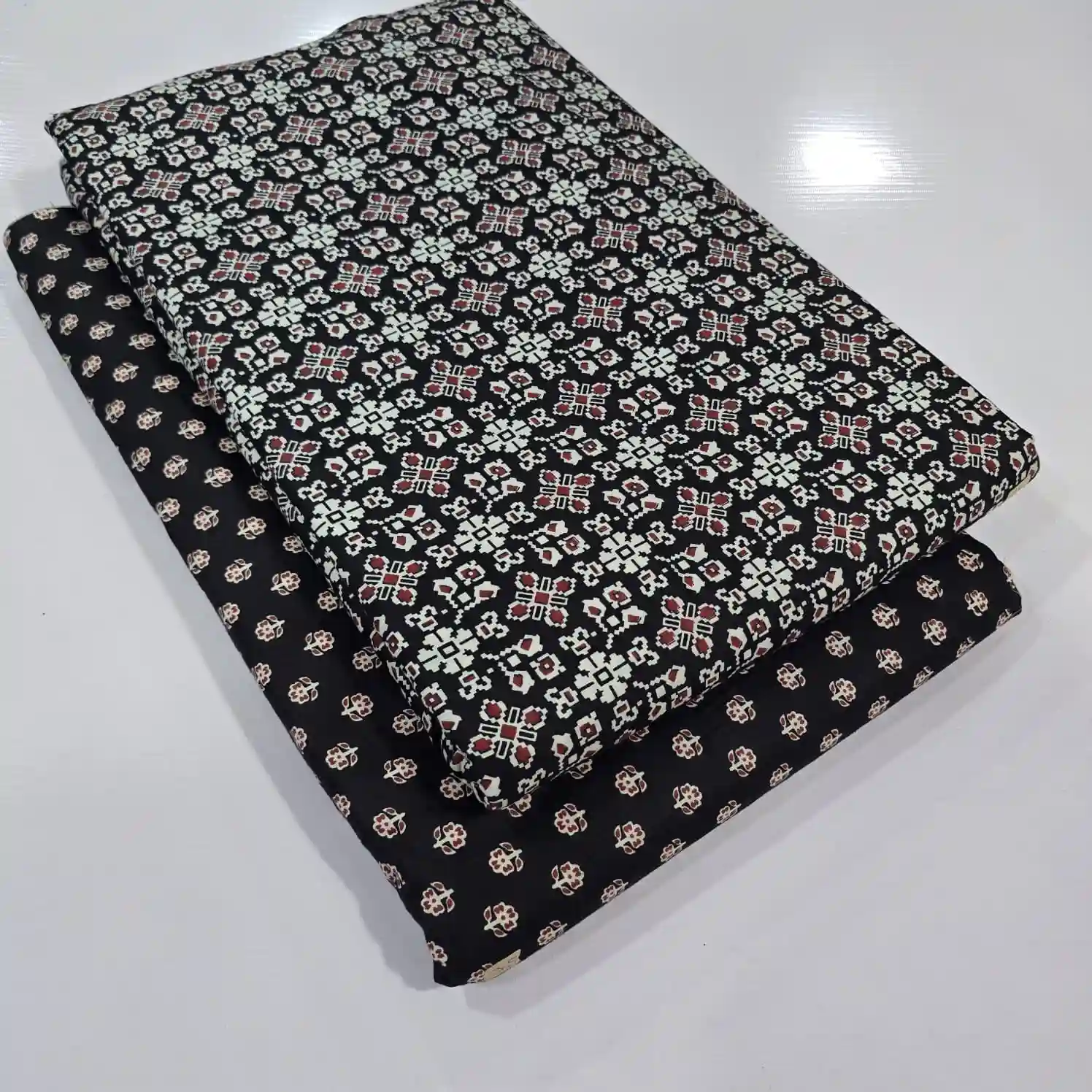 AJR2-005 - Ajrakh Print Cotton Fabric 2-Piece Set | 100% Pure Cotton Fabric Jaipur - Inkdrip
