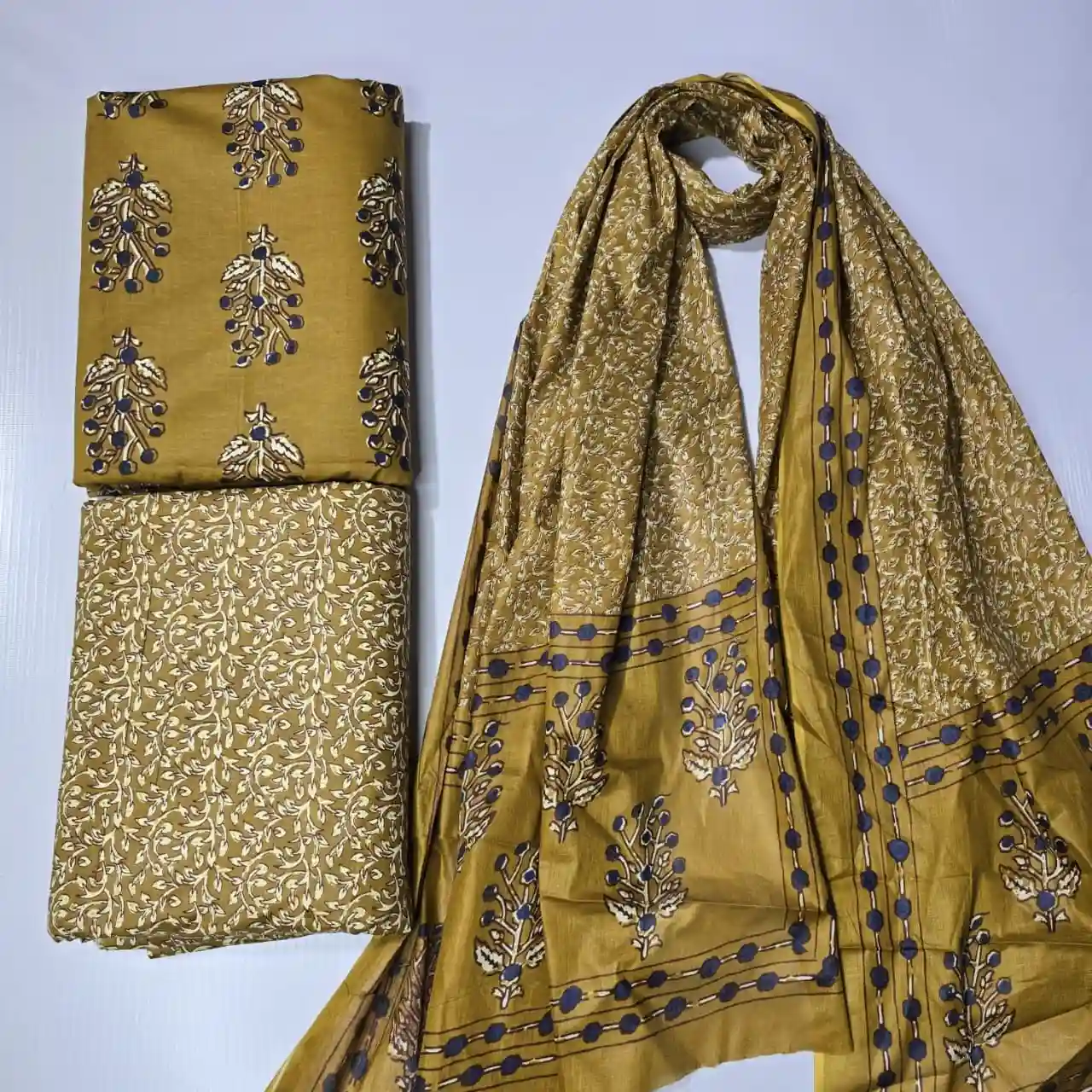 BAG3-006 - Bagru Print Cotton Fabric 3-Piece Set | 100% Pure Cotton Fabric Jaipur - Inkdrip