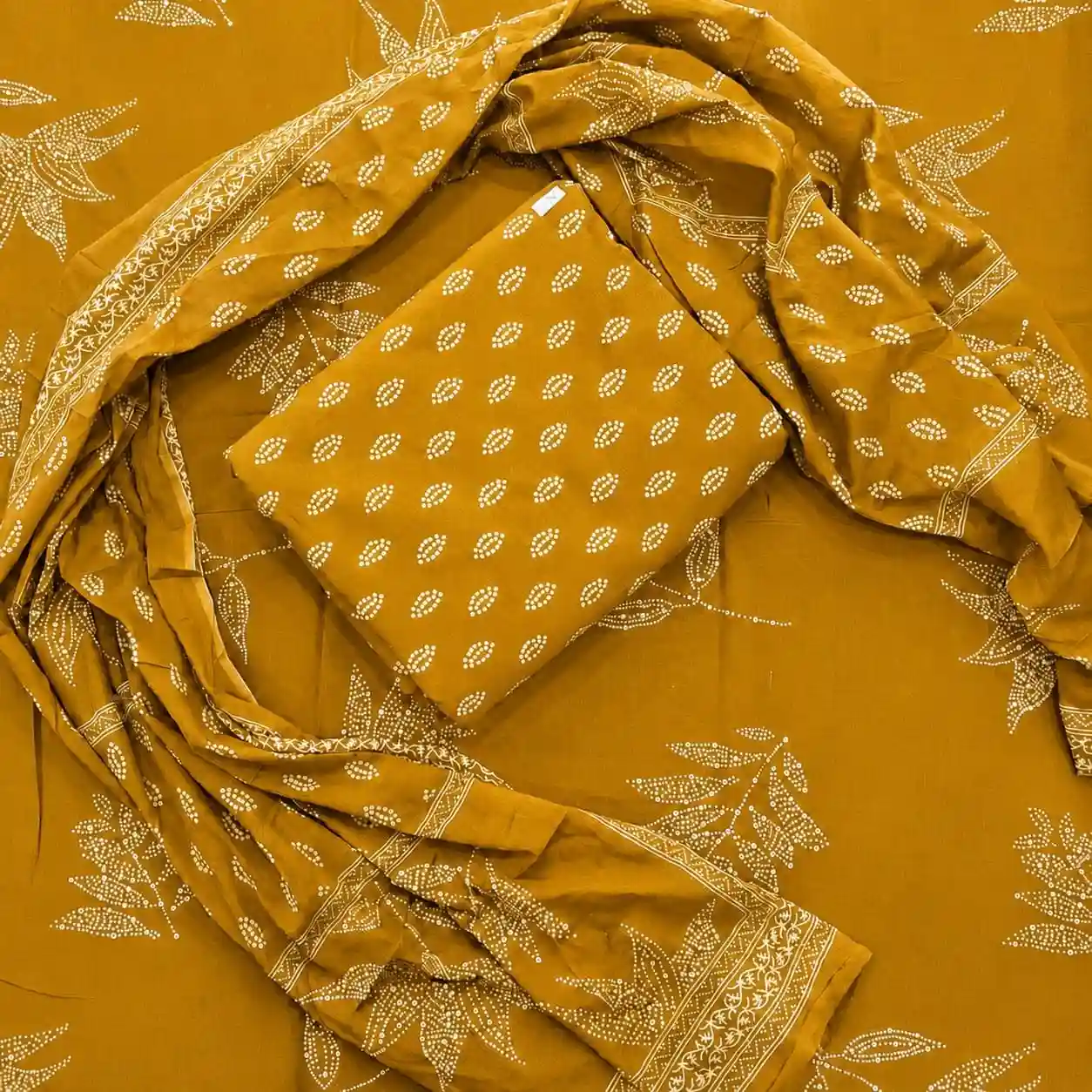 TRA3-002 - Traditional Rajasthani Print Cotton Fabric 3-Piece Set | 100% Pure Cotton Fabric Jaipur - Inkdrip